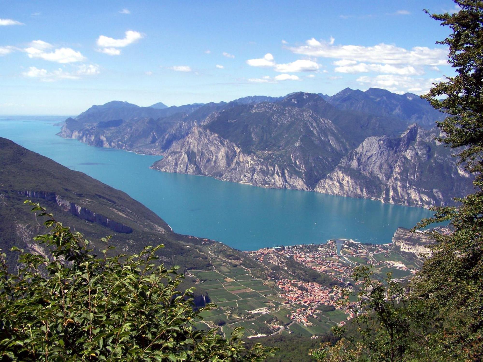 Casa Di Nin Apartment Torbole Sul Garda Ngoại thất bức ảnh
